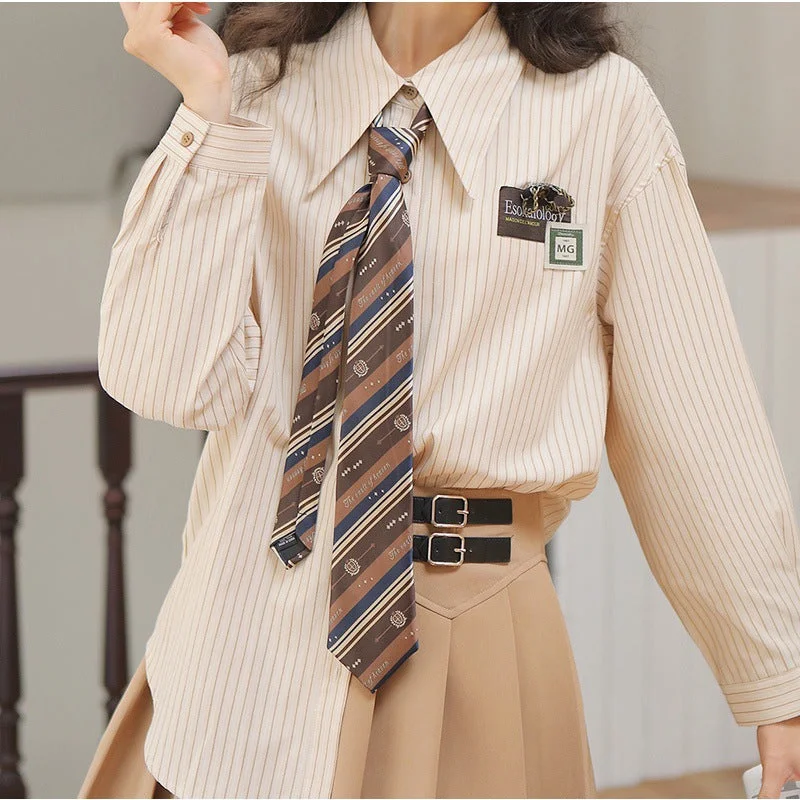 brown coffee badge hand tie