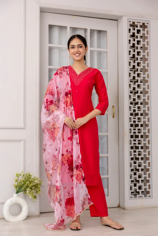 Malishka Women's Viscose Yoke Design Solid Straight Kurta Pant With Dupatta Fashionable Button-Up Pants