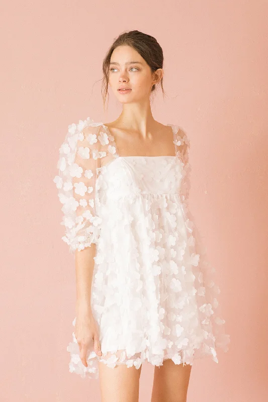 3-D Daisy Tulle Baby Doll Mini Dress Stylish Sweetheart Neck Mini Dress
