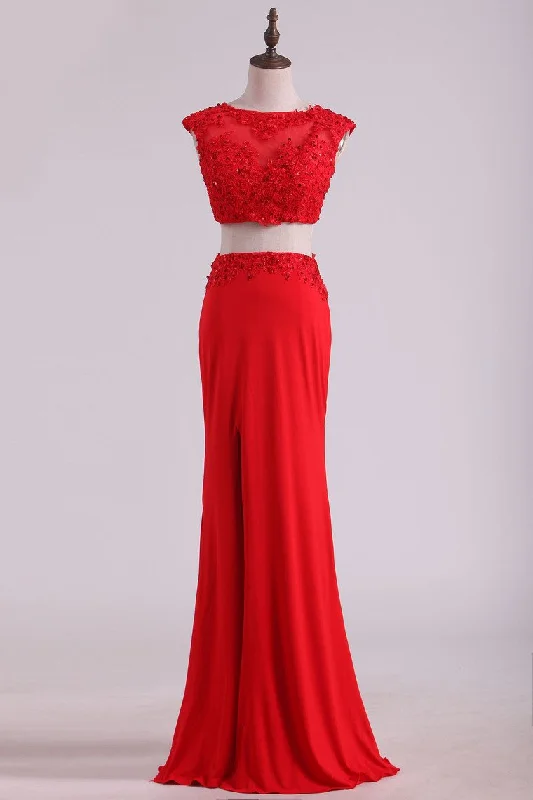 Scoop Two-Piece With Applique And Beads Spandex Sheath Prom Dresses