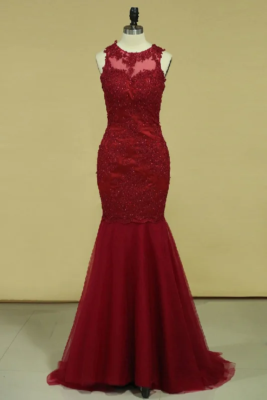 Sexy Open Back Prom Dresses Mermaid Scoop Tulle With Applique And Beads