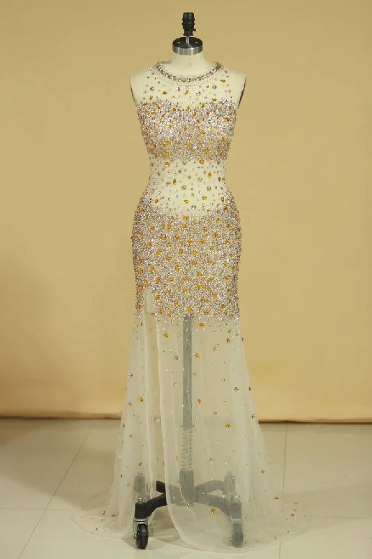 Sexy Scoop Prom Dresses Sheath With Beading And Slit Tulle