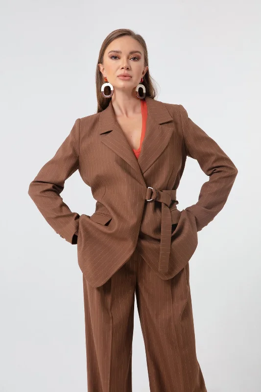 Female Accessories Detailed Striped Jacket Ribbed Jacket Pleated Jacket Ruffled Jacket Female Accessories Detailed Striped Jacket Ribbed Jacket Pleated Jacket Ruffled Jacket