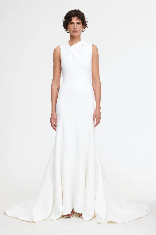 ASTONBROOK GOWN