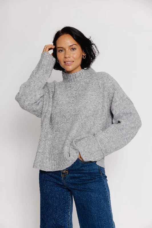 Eloise Sweater in Light Grey