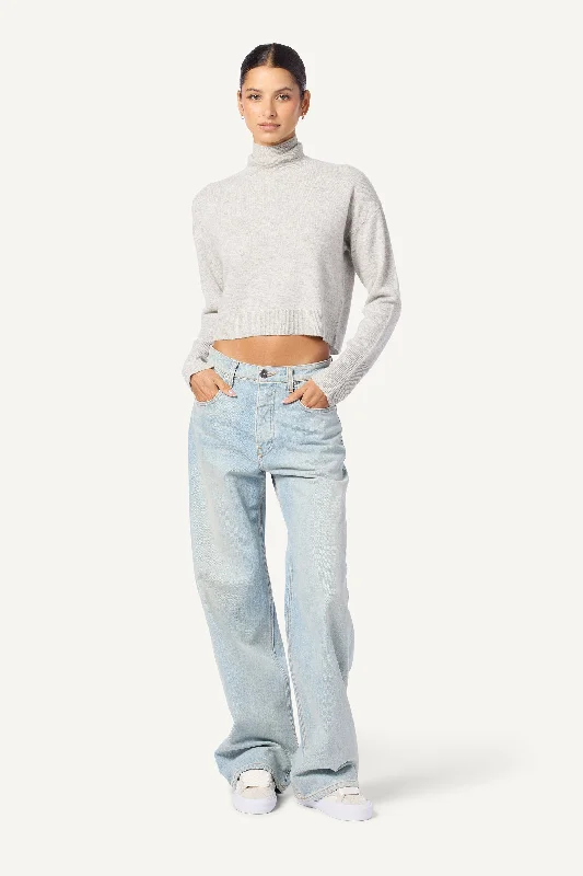 SABLE CASHMERE TURTLENECK SWEATER | FOGGY