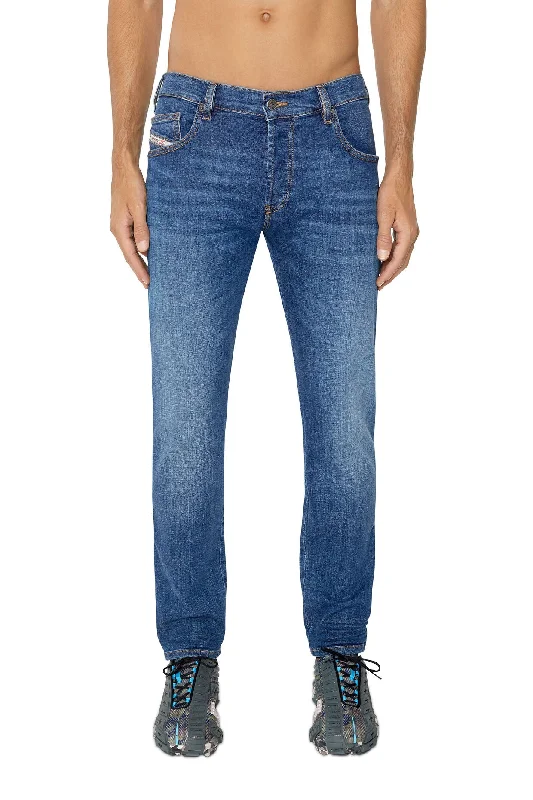 Diesel D-Yennox Jeans - Mid Wash Denim