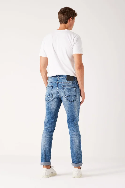 Garcia - Savio Slim Jean - Medium Used Wash