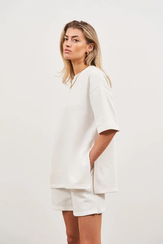 MINIMAL EMBLEM OVERSIZED T-SHIRT - OFF WHITE