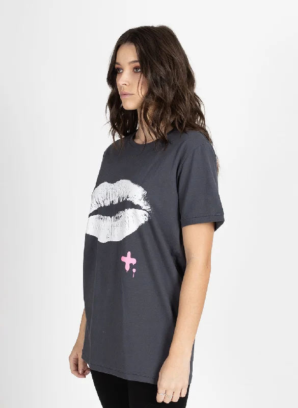 Rush Tee - Lips