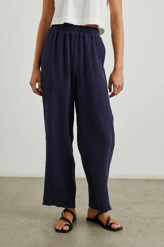 LEON CROP PANT - NAVY