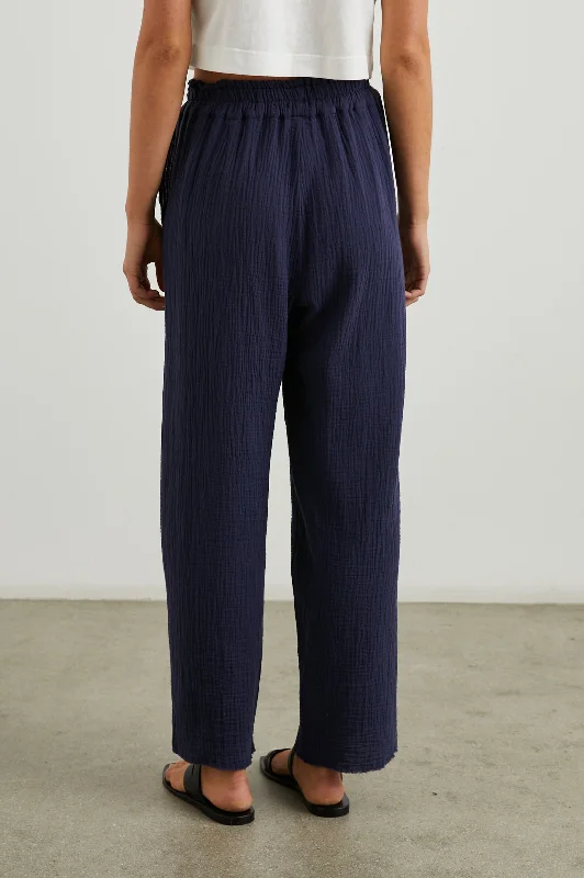 LEON CROP PANT - NAVY