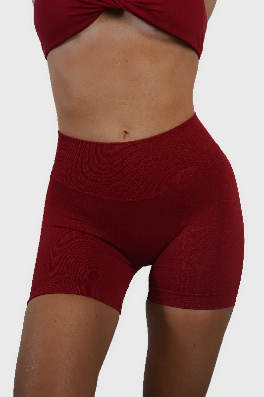 RECOIL SCRUNCH SHORTS - Dark Red