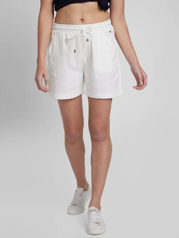 Spykar Women White Cotton Blend Regular Fit Shorts