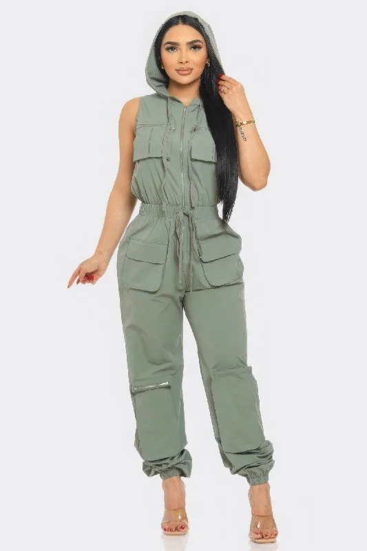 Chic Women's Tracy Cargo Jumpsuit - Fashionable One-Piece Ensemble Long sleeve jumpsuit, Fall fashion, Comfortable, Trendy
