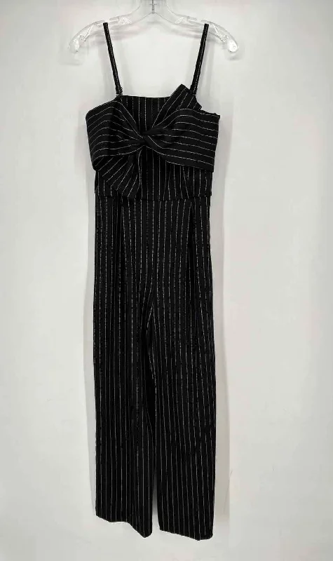 Current Air Size M Pinstripe NWT Jumpsuit White jumpsuit, Classic style, Elegant, Summer wear Current Air Size M Pinstripe NWT Jumpsuit White jumpsuit, Classic style, Elegant, Summer wear