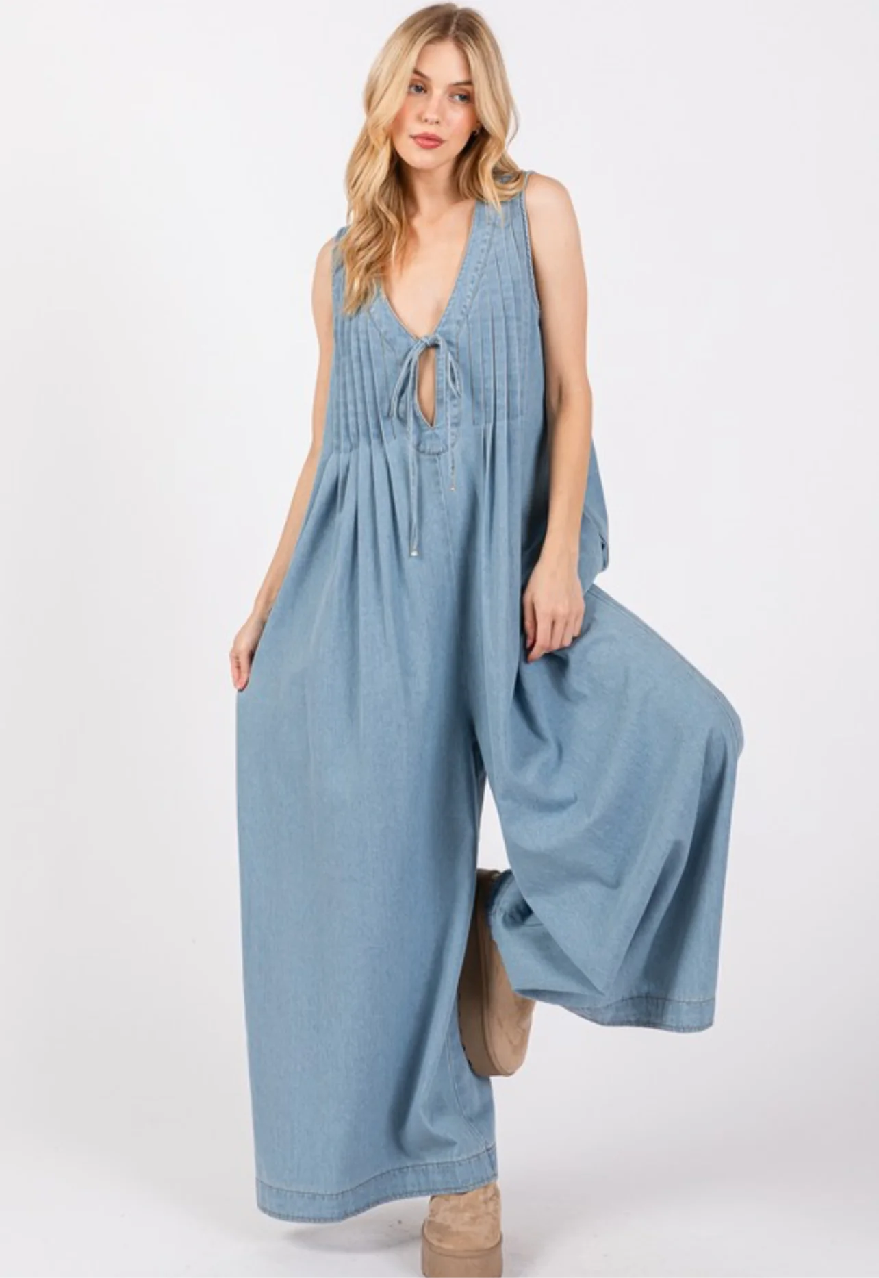 Pleated Jean Jumpsuit Boho style jumpsuit, Comfortable, Relaxed fit, Trendy