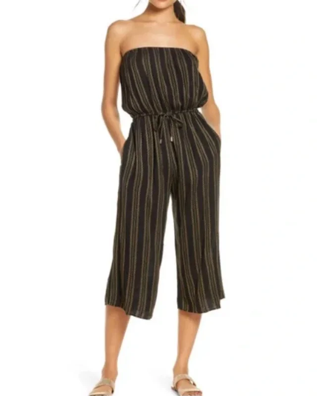 Strapless Culotte Jumpsuit Casual chic jumpsuit, Relaxed fit, Street style, Fashionable Strapless Culotte Jumpsuit Casual chic jumpsuit, Relaxed fit, Street style, Fashionable